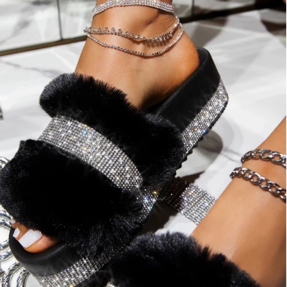 💎 Rhinestone Furry Slides 💎